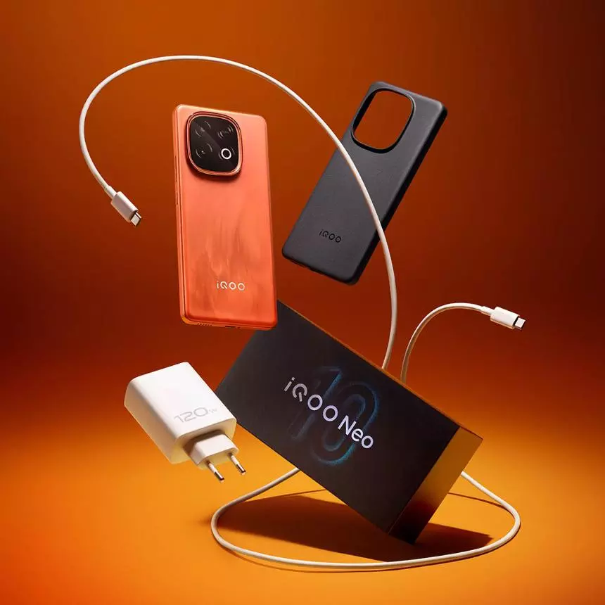 Unboxing iQOO Neo 10