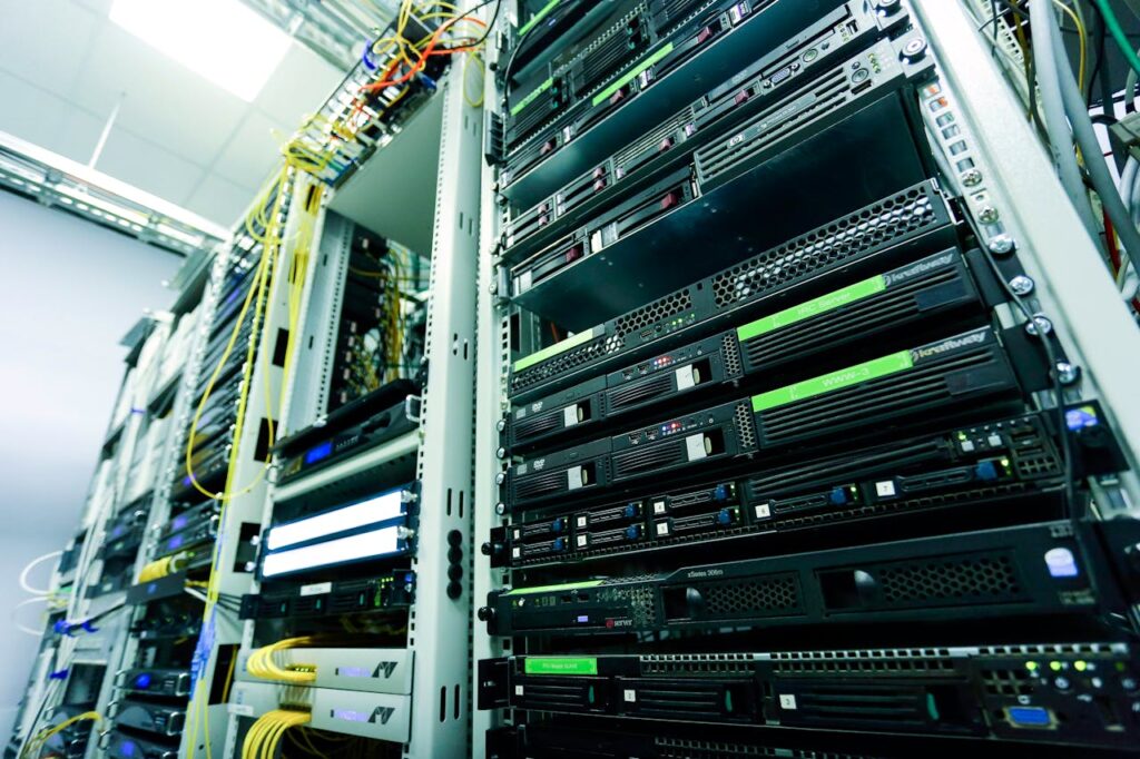 Cara kerja data center